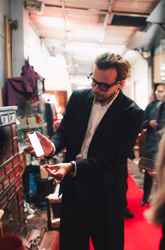 Julien Heka magicien et mentaliste pour Biron